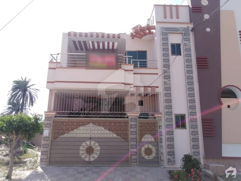 علامہ اقبال ایونیو جہانگی والا روڈ بہاولپور میں 4 کمروں کا 5 مرلہ مکان 90 لاکھ میں برائے فروخت۔