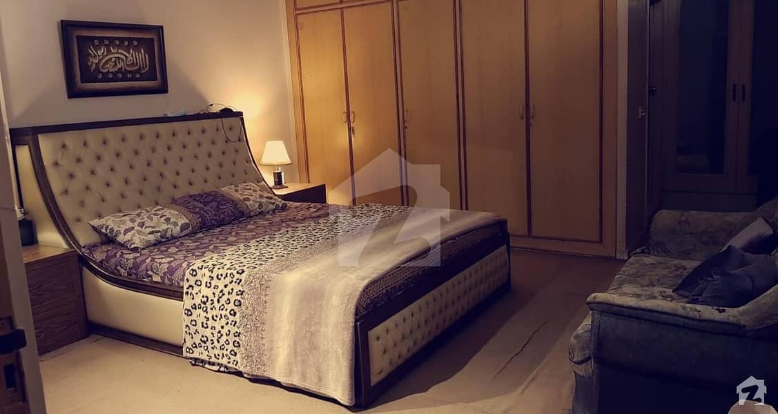 سوساں روڈ فیصل آباد میں 3 کمروں کا 10 مرلہ مکان 60 ہزار میں کرایہ پر دستیاب ہے۔