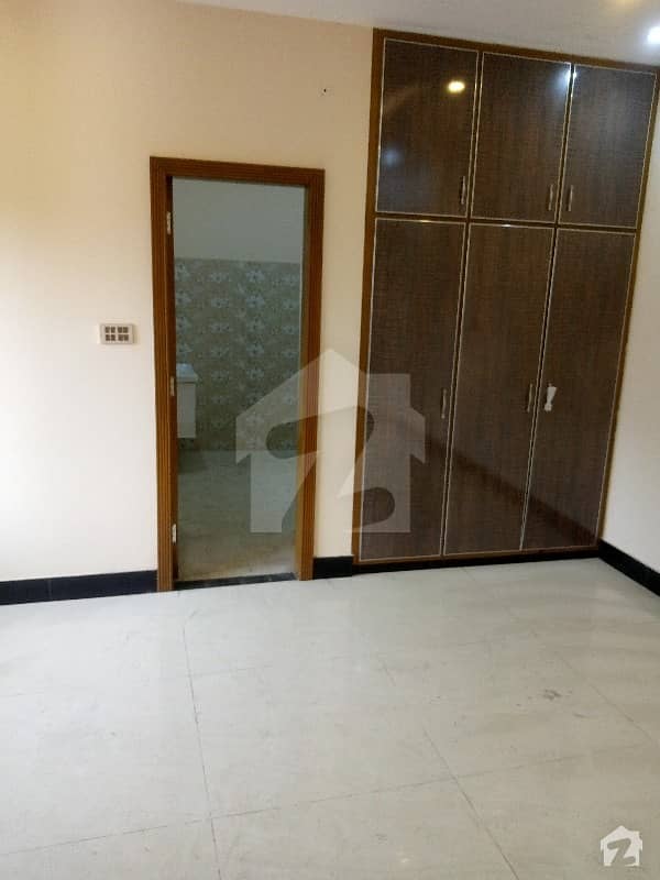 ایڈن ویلی فیصل آباد میں 4 کمروں کا 6 مرلہ مکان 1.4 کروڑ میں برائے فروخت۔