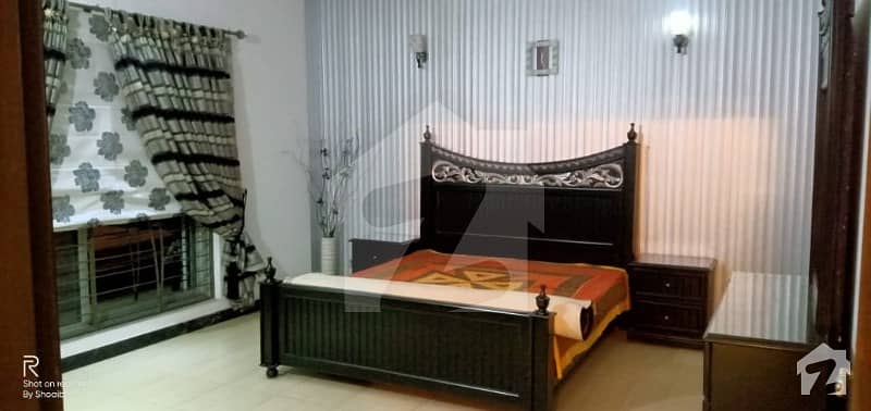1 Kanal Upper Portion Fully Furnished Available For Rent On Hot Location All Accessories Available