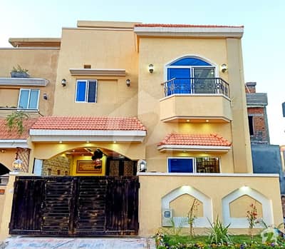 Golden Properties Offers Very Nice Outstanding 5 Marla Double Unit 3 Bedrooms House For Sale Golden Properties Offers Very Nice Outstanding 5 Marla Double Unit 3 Bedrooms House For Sale