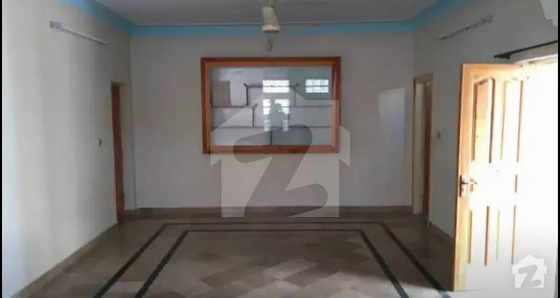نواں شیر ایبٹ آباد میں 2 کمروں کا 9 مرلہ مکان 18 ہزار میں کرایہ پر دستیاب ہے۔