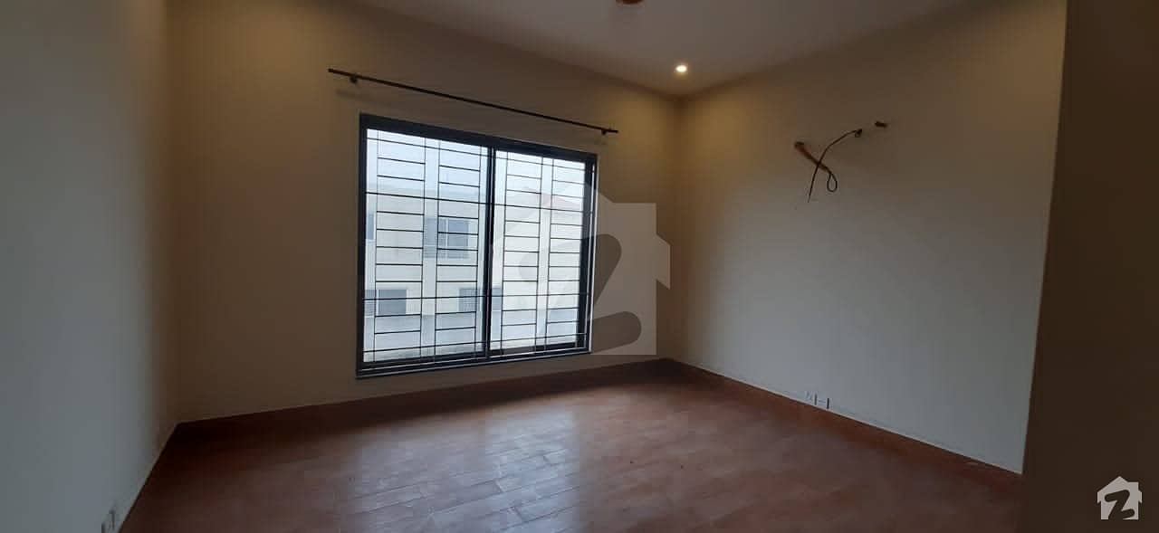 1 Kanal Spacious House Available In DHA Defence For Sale