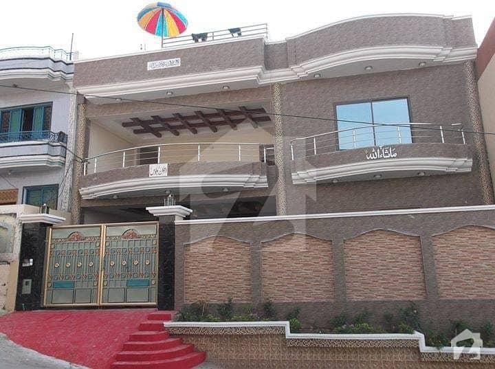 ائیرپورٹ ہاؤسنگ سوسائٹی راولپنڈی میں 6 کمروں کا 12 مرلہ مکان 1.9 کروڑ میں برائے فروخت۔