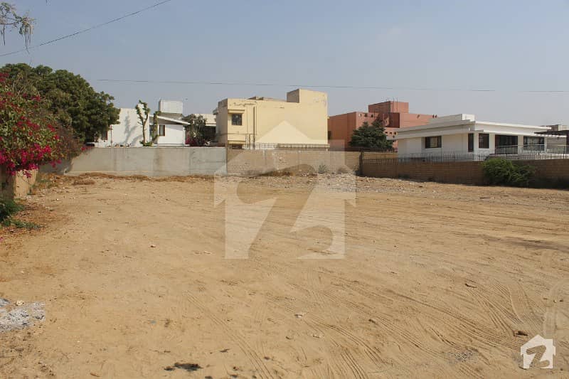 Most Prime Location 1000 Yard Residential Plot Is Up For Sell On 11th Street Phase 61