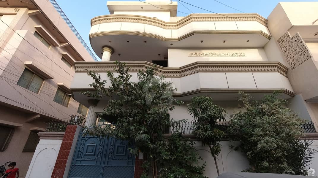 گلستانِِ جوہر ۔ بلاک 12 گلستانِ جوہر کراچی میں 4 کمروں کا 5 مرلہ مکان 2.5 کروڑ میں برائے فروخت۔