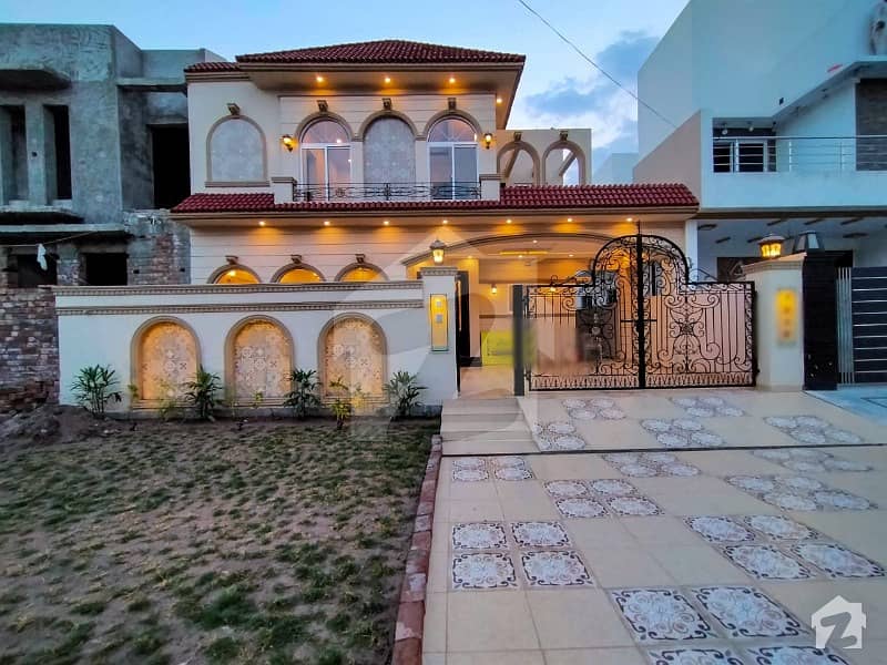 10 Marla Spanish House For Sale In State Life Housing Society Lahore