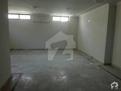 E11 35x70 Full House For Rent