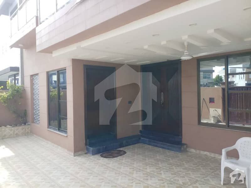 10 Marla Beautiful Basement House With Imported Fittings Urgent Sale