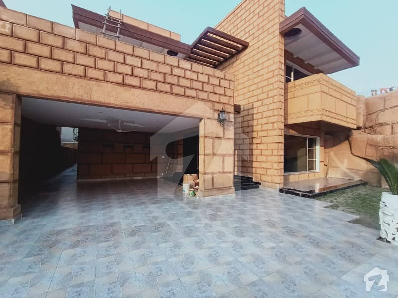 34 Marla Meadows Villa For Sale In Sector B Bahria Town Lhr.