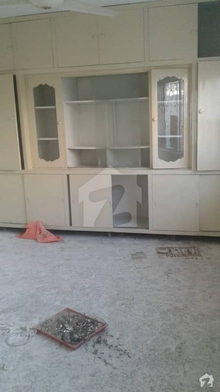 1125  Square Feet House Available For Rent In G-7