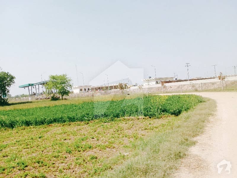 18 Acre Land On M3 Motorway Sharqpur Interchange