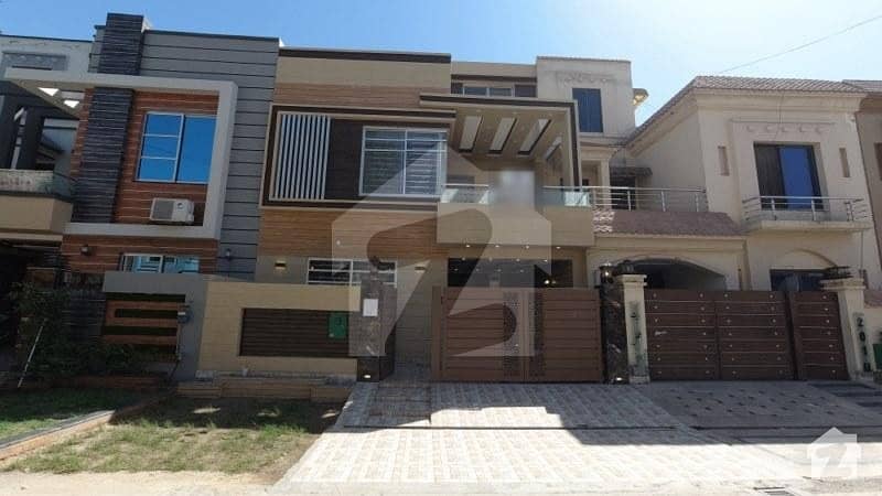 Brand New Luxury House For Sale In Bahria Town Lahore