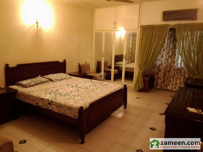 1685 Sqft First Floor Renovated Unit In Hassan Apartments Gulshane