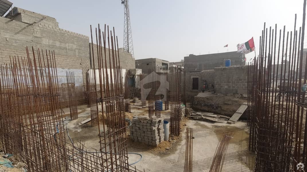 725  Square Feet Flat Up For Sale In Orangi Town