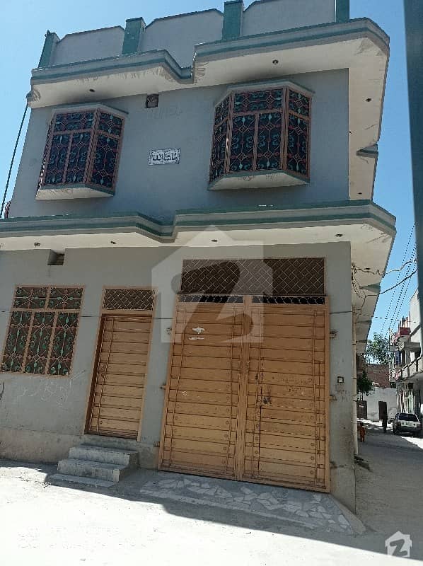 کمبو پشاور میں 5 کمروں کا 4 مرلہ مکان 1.2 کروڑ میں برائے فروخت۔
