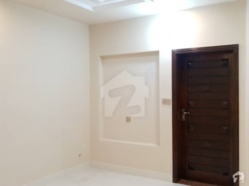 A Stunning House Is Up For Grabs In Samundari Road Faisalabad
