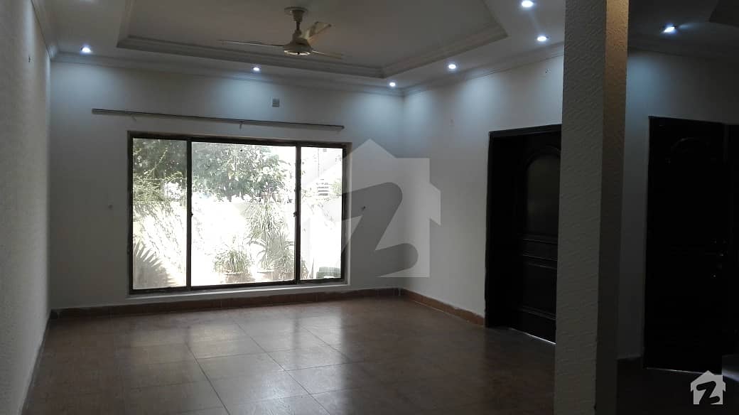 3200 Square Feet House Available In Soan Garden For Sale