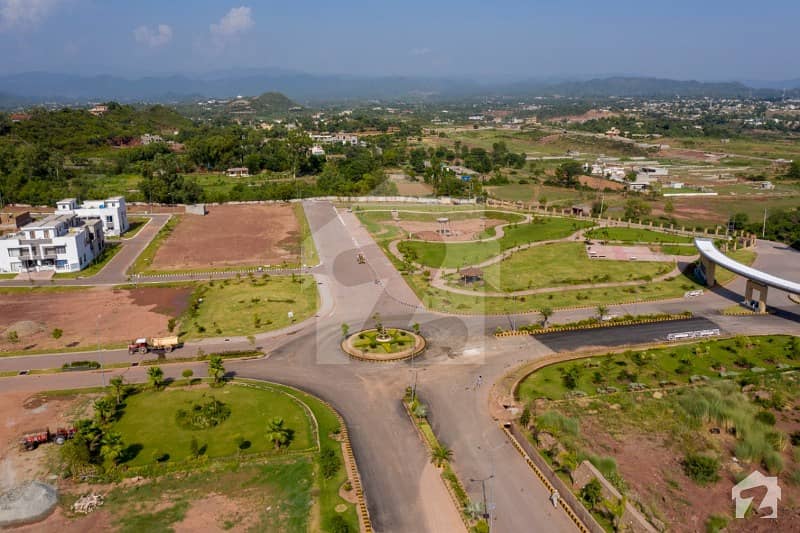 Buy Yourself Home At This Location Plot In J Block Park View