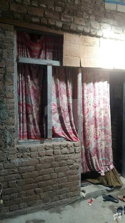 جمیل چوک پشاور میں 1 کمرے کا 2 مرلہ مکان 32 لاکھ میں برائے فروخت۔