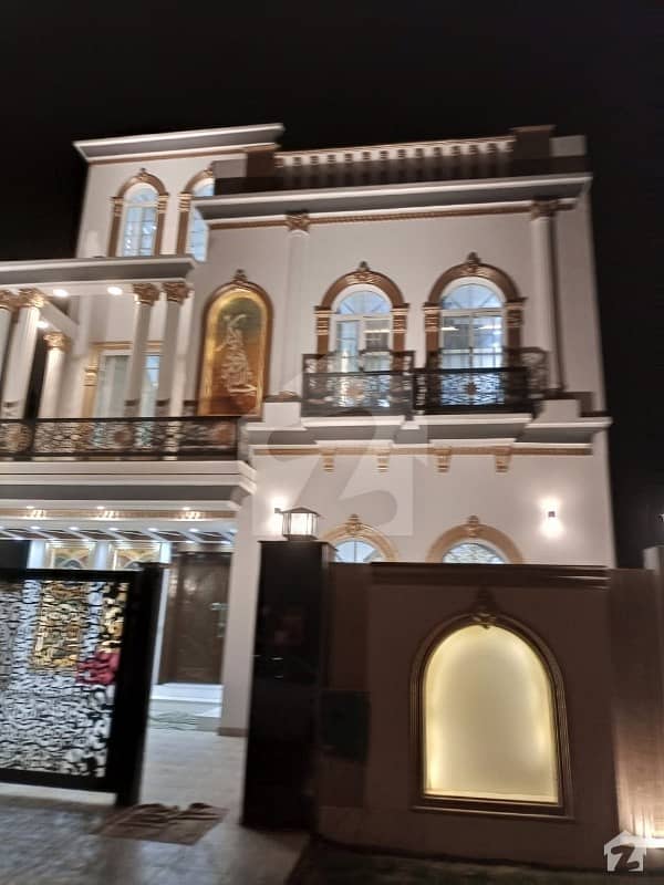 10 Marla Corner Spanish Villa For Sale In Bahria Town Lahore