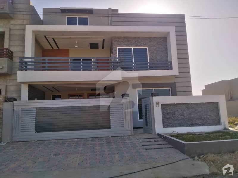 Beautiful Luxury House Available For Sale In Multi Block B1