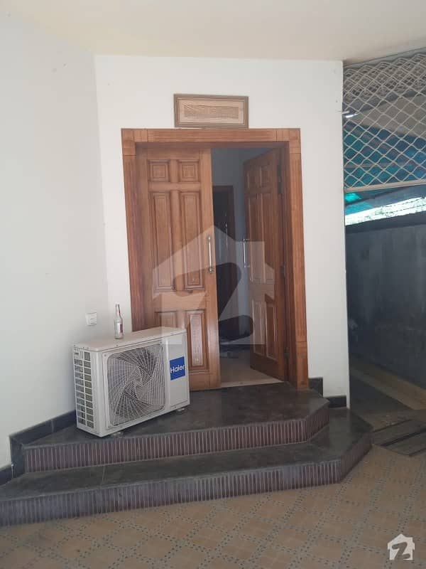 سوئی گیس سوسائٹی فیز 1 سوئی گیس ہاؤسنگ سوسائٹی لاہور میں 4 کمروں کا 9 مرلہ مکان 70 ہزار میں کرایہ پر دستیاب ہے۔
