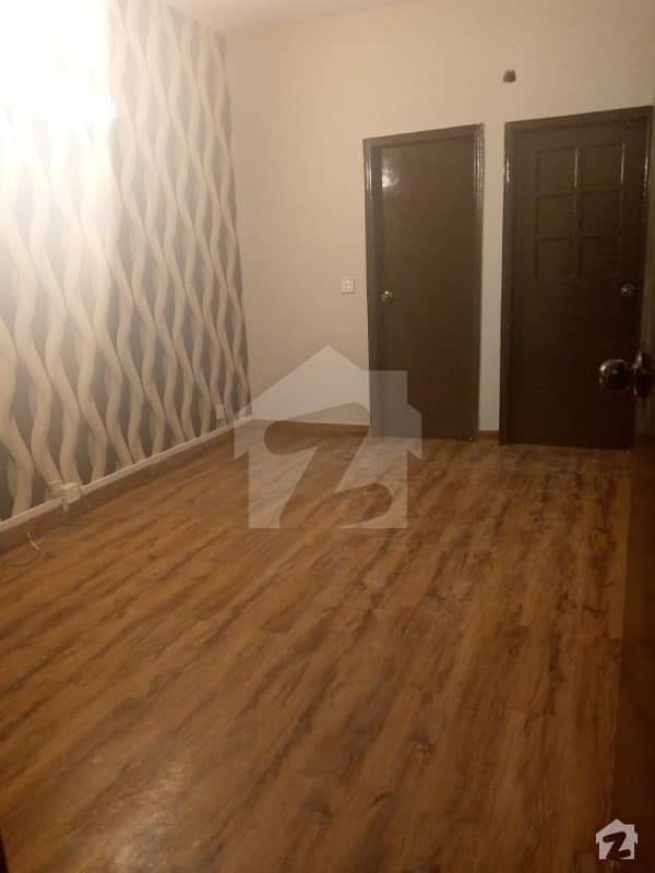 Spacious 950 Square Feet Flat Available For Sale In Zamzama