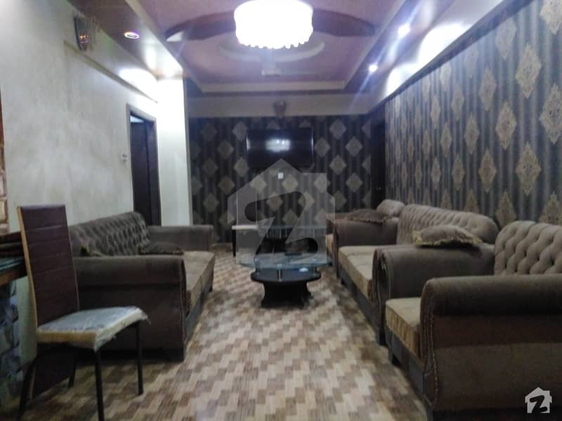 2350  Square Feet Flat Situated In Qasimabad For Sale