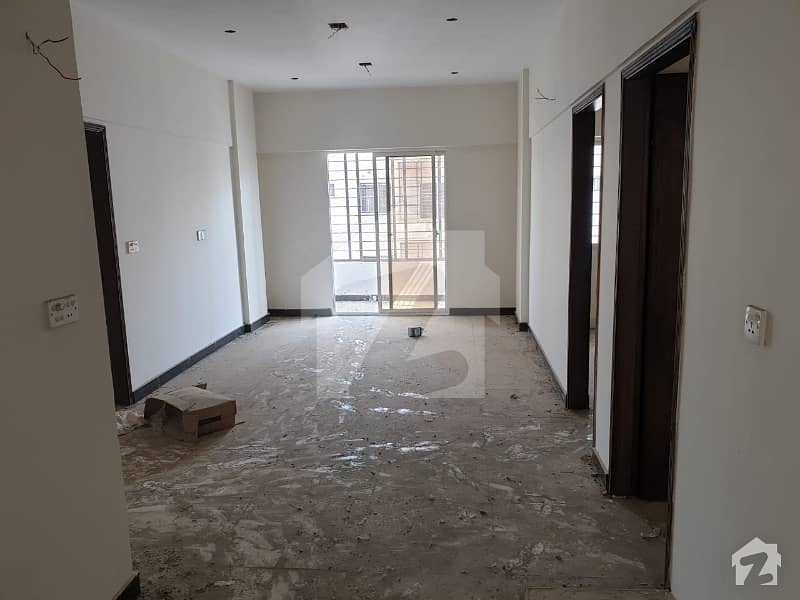 240 Yard House 3 Bed Drawing Lounge 3 Bath Parking Area Near Main Road