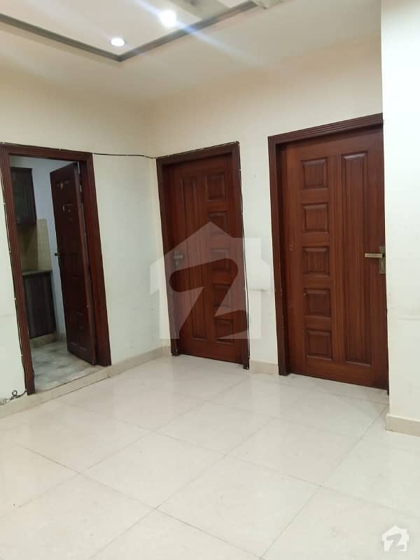 E-11 Flat For Rent Sized 850  Square Feet