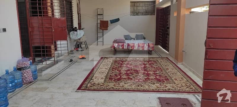 سکیم 33 کراچی میں 10 کمروں کا 16 مرلہ مکان 4.25 کروڑ میں برائے فروخت۔