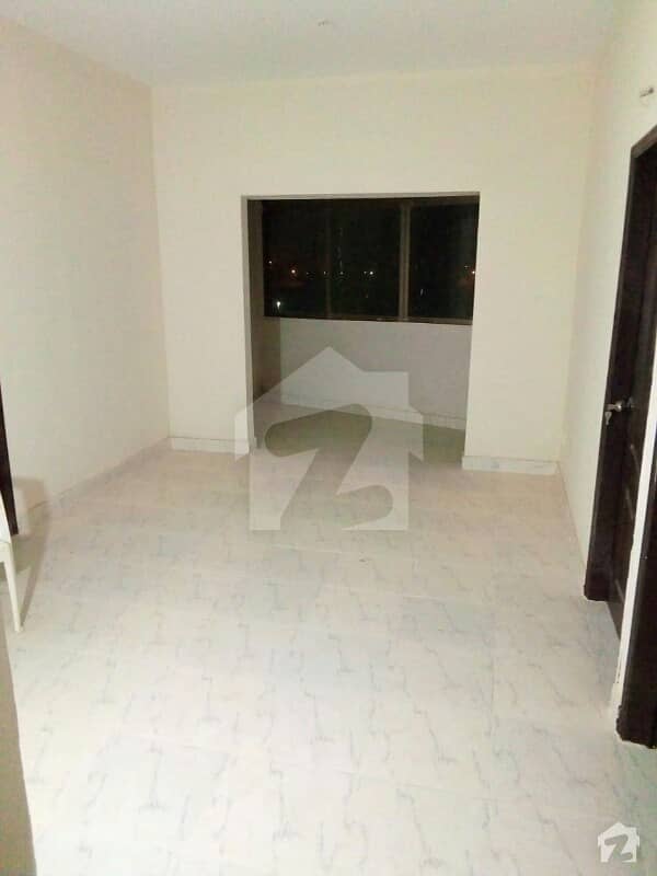 In Gulistan-E-Jauhar Flat For Rent Sized 1050  Square Feet