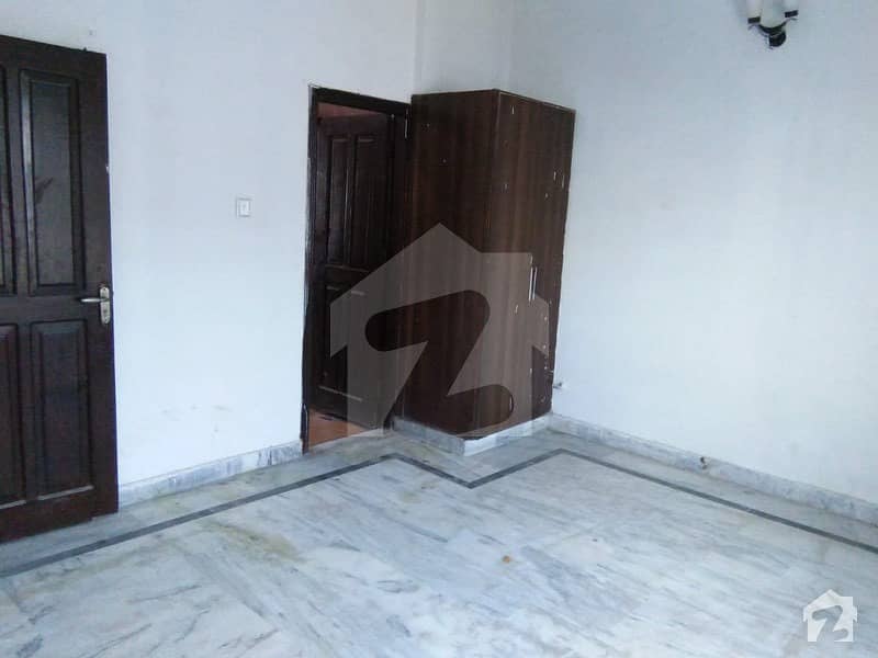 300  Square Feet Flat In Chaklala Scheme Is Available