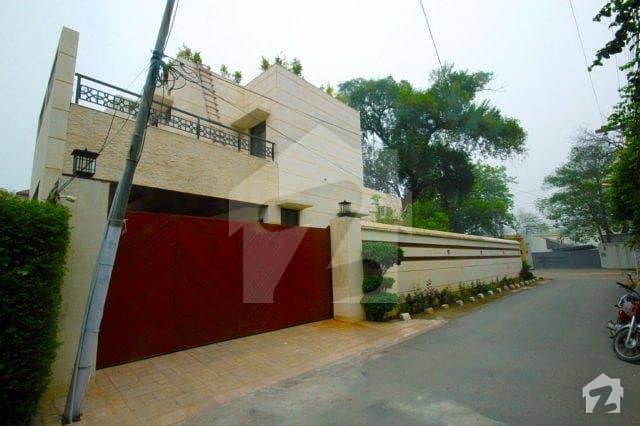 Chohan Offer 2 Kanal Brand New Separate Gate Upper Portion  Available For Rent In Cantt