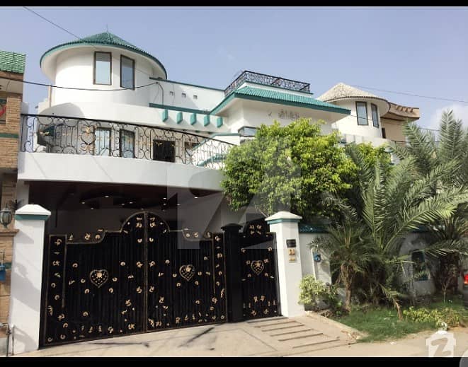 پی اے ایف آفیسرز کالونی کینٹ لاہور میں 6 کمروں کا 12 مرلہ مکان 2.8 کروڑ میں برائے فروخت۔