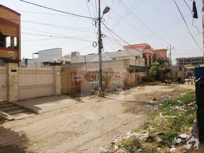 گلستانِ جوہر کراچی میں 1.2 کنال رہائشی پلاٹ 3.65 کروڑ میں برائے فروخت۔