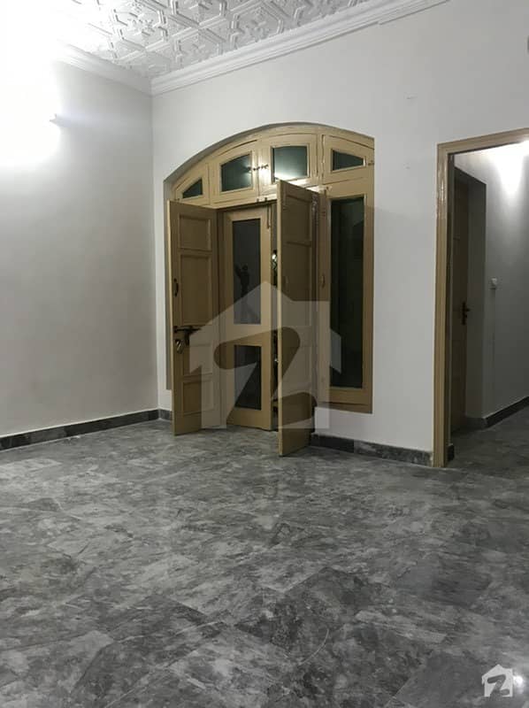 گرین ٹاؤن فیصل آباد میں 3 کمروں کا 5 مرلہ مکان 1 کروڑ میں برائے فروخت۔