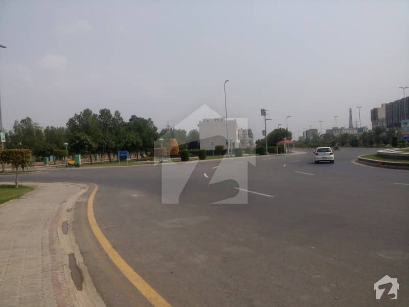 10 Marla Residential Possession Paid Plot 150 At Ideal And Builder Location For Sale In Overseas B Block