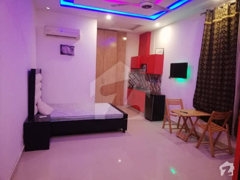 180 Square Feet Spacious Room Is Available In Allama Iqbal Town For Rent