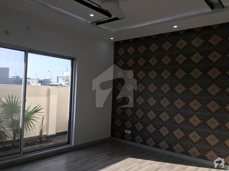 Centrally Located Upper Portion For Rent In DHA Defence Available