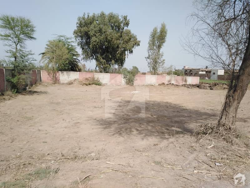 1 Kanal Plot For Sale Main Road Chak 33 Nb