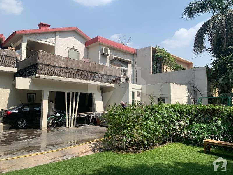 1.5 Kanal Double Storey Luxury House Available For Sale In Main Cantt.
