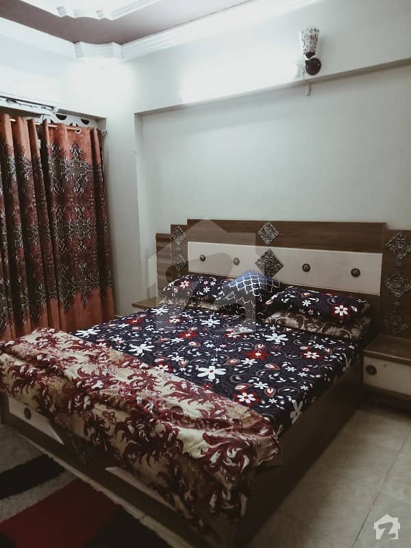 فردوس کالونی لیاقت آباد کراچی میں 2 کمروں کا 4 مرلہ فلیٹ 40 لاکھ میں برائے فروخت۔