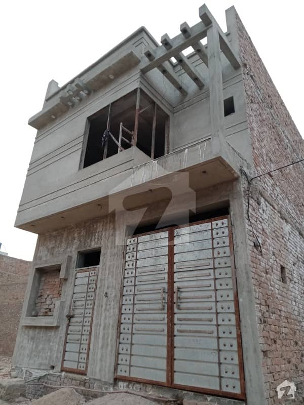 جمیل چوک پشاور میں 4 کمروں کا 4 مرلہ مکان 95 لاکھ میں برائے فروخت۔
