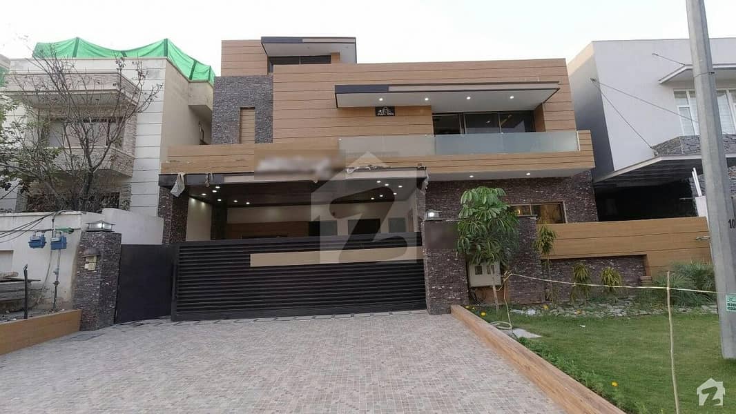 Beautifully Constructed Brand New 16 Marla House In E-11/1 Multi Beautifully Constructed Brand New 16 Marla House In E-11/1 Multi