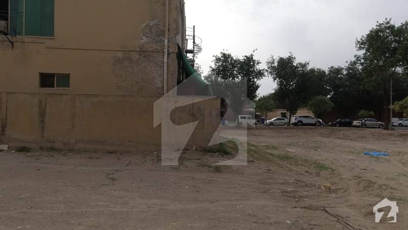 10 Marla Prime Location Plot For Sale In Bahria Town Lahore