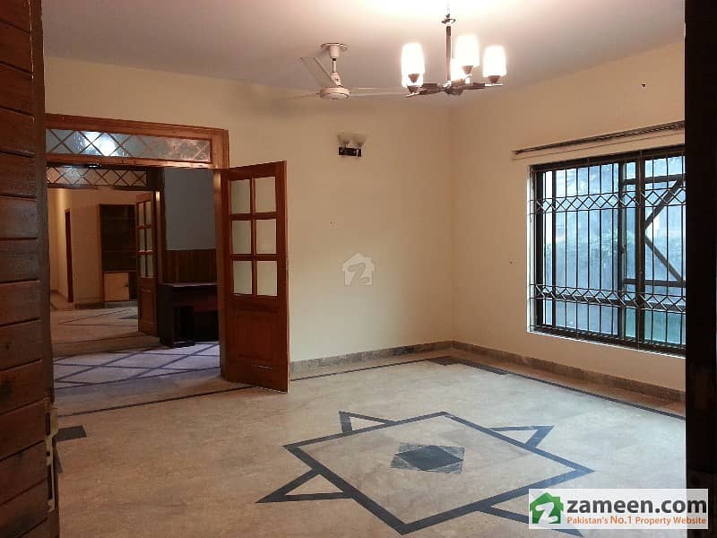 Two 2 Kanal House For Sale