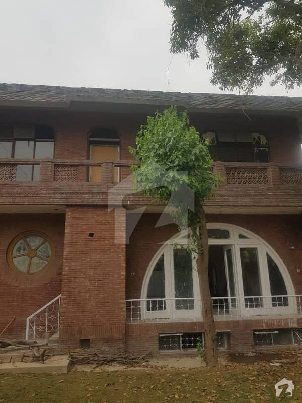 بادامی باغ لاہور میں 11 کمروں کا 1.85 کنال مکان 3 لاکھ میں کرایہ پر دستیاب ہے۔