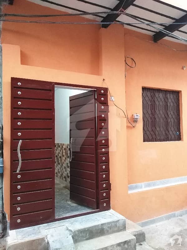 Ideally Located House Of 816  Square Feet Is Available For Sale In Chichawatni